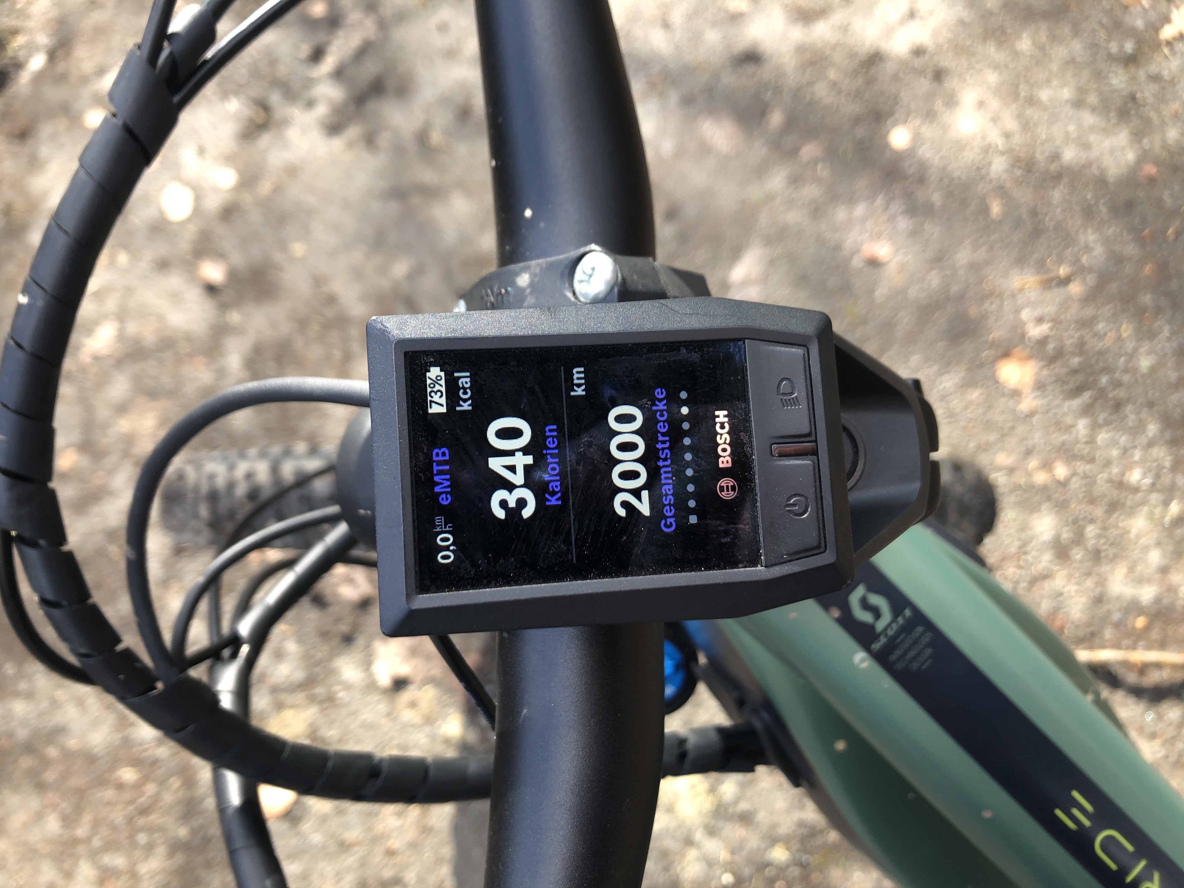 Bosch Performance Line Display am Scott eRide 710 während einer Elm-Tour